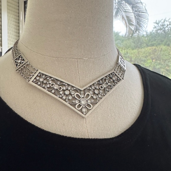 Rare Touchstone Crystal by Swarovski Silver V-Shape Choker
Necklace 17" - Picture 3 of 14